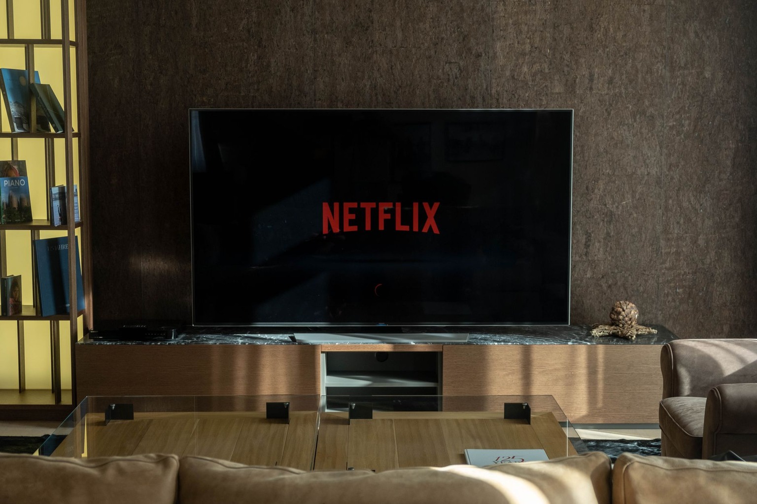 La evolución del consumo audiovisual — Optimización de la calidad de imagen y sonido La evolución del consumo audiovisual — Optimización de la calidad de imagen y sonido